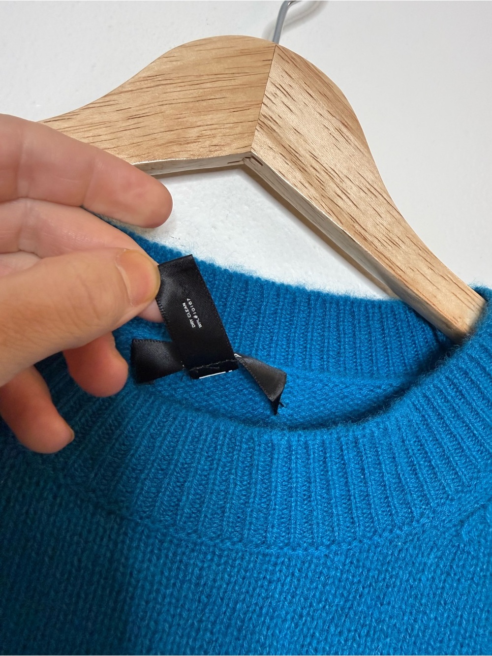 Aqua Cashmere 100% Cashmere Puff Shoulder Sleeve Crew Sweater in Aqua teal xs - Picture 4 of 6